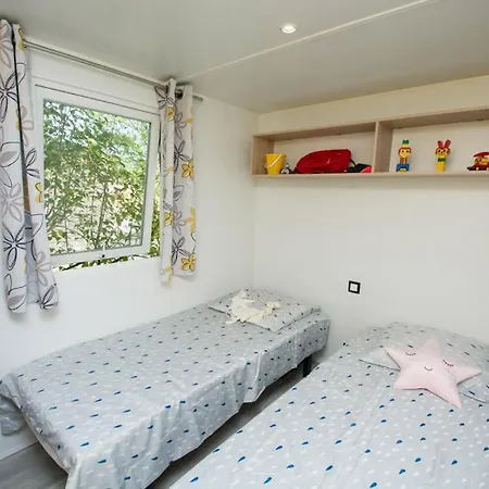 Camping Le Luberon Apt Buitenkant foto