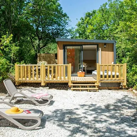 Camping Le Luberon Apt Buitenkant foto